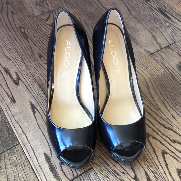 Aldo Dark Blue Patent Leather Stiletto - Size 7 - Picture 3 of 7
